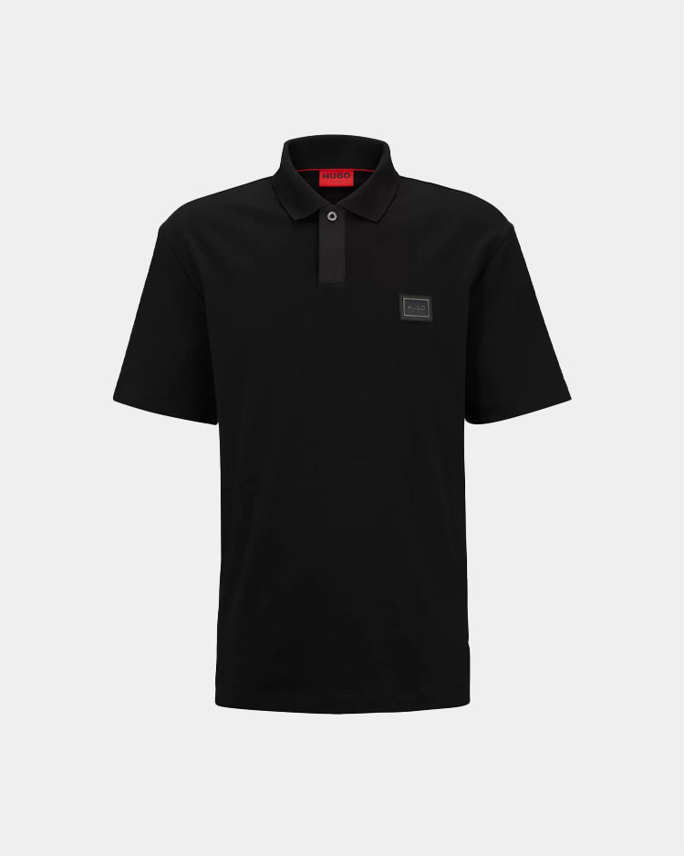 חולצת פולו שחורה לגברים של בוס עם לוגו בחזית