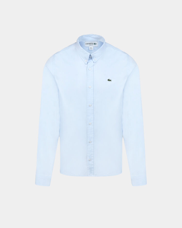 חולצה מכופתרת לגבר בצבע תכלת של לקוסט