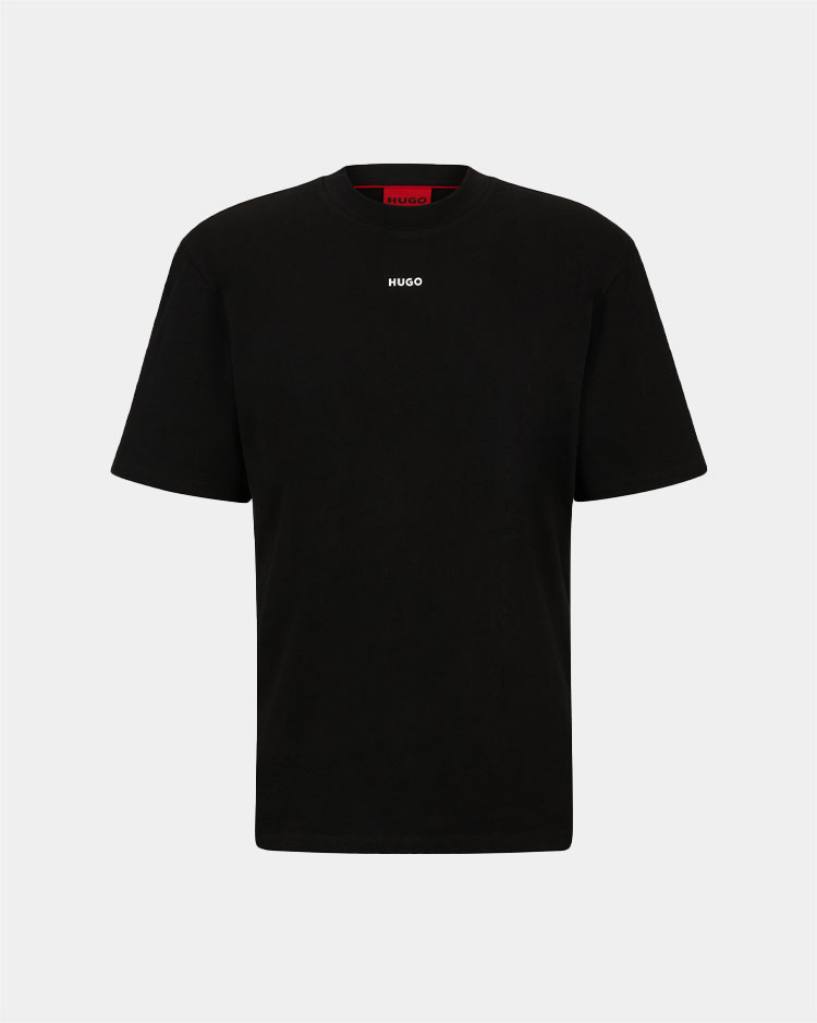 טי שירט שחורה לגברים של הוגו עם הדפס לוגו קטן בחזית