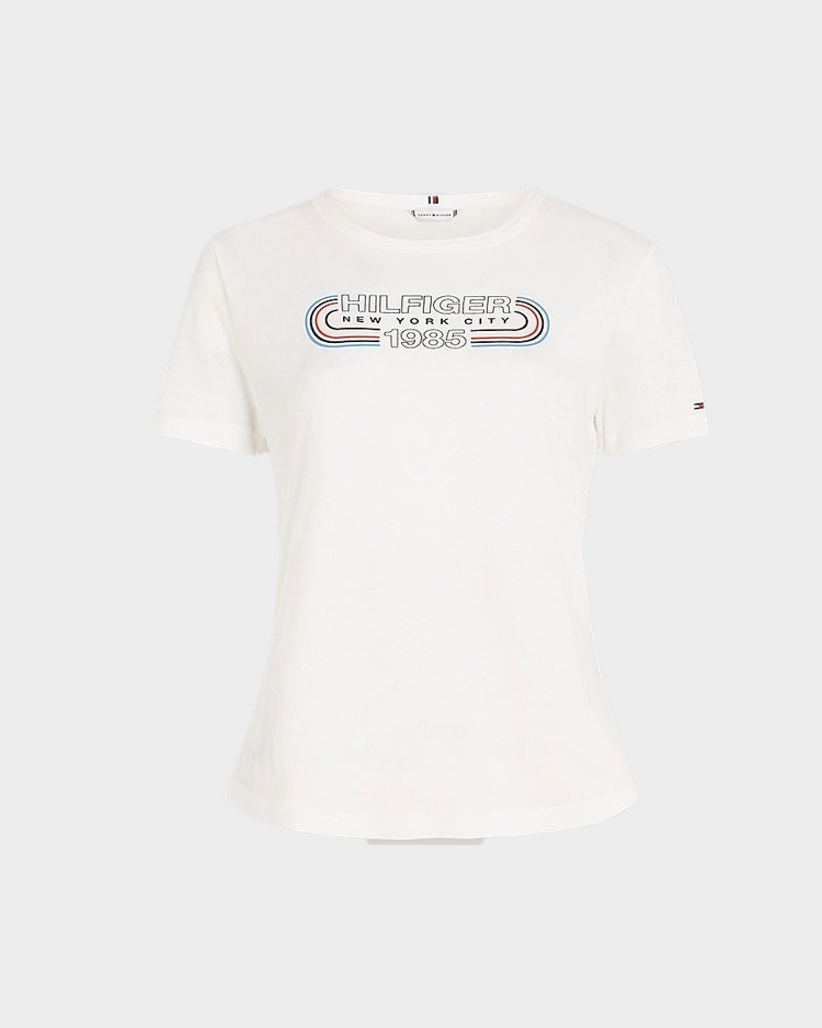 טי שירט לבנה של טומי ג'ינס לנשים עם שרוול קצר