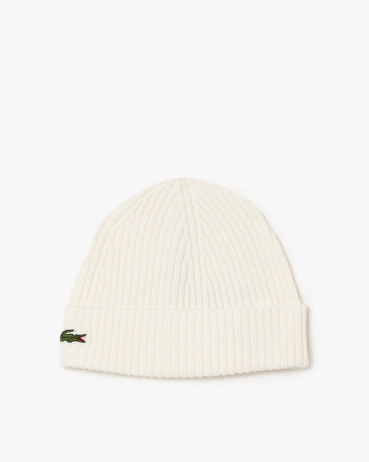 כובע צמר לבן לנשים של לקוסט עם לוגו תנין רקום בצד