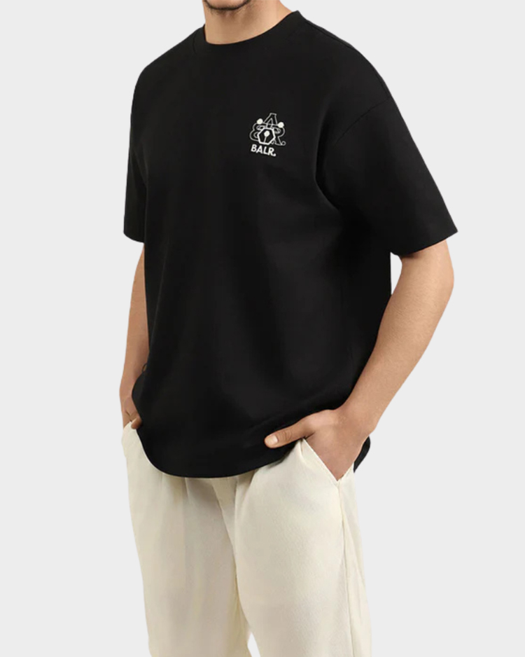 חולצת טישרט שחורה לגבר של באלר עם שרוול קצר בגזרת אוברסייז