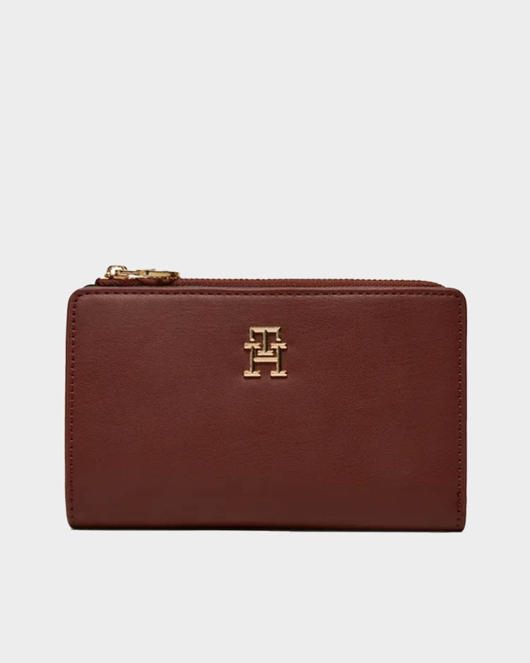 ארנק נשים דק וקטן של טומי הילפיגר בגוון בורדו