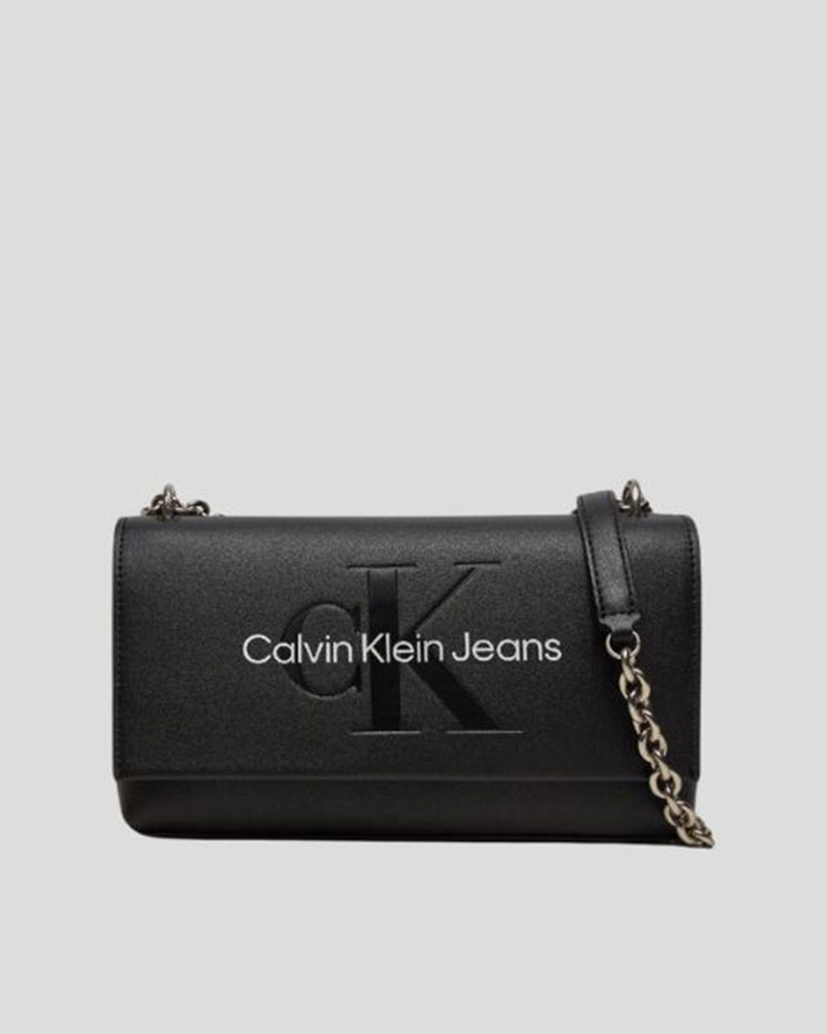 תיק כתף שחור קלווין קליין לנשים