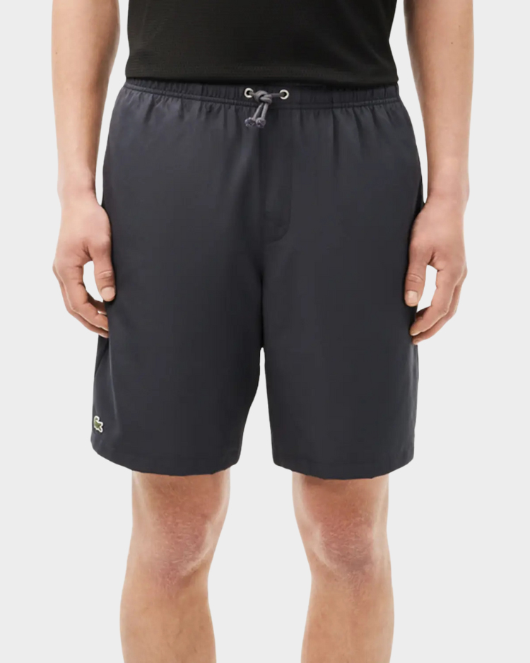 מכנסי טניס קלים לגברים מבית Lacoste