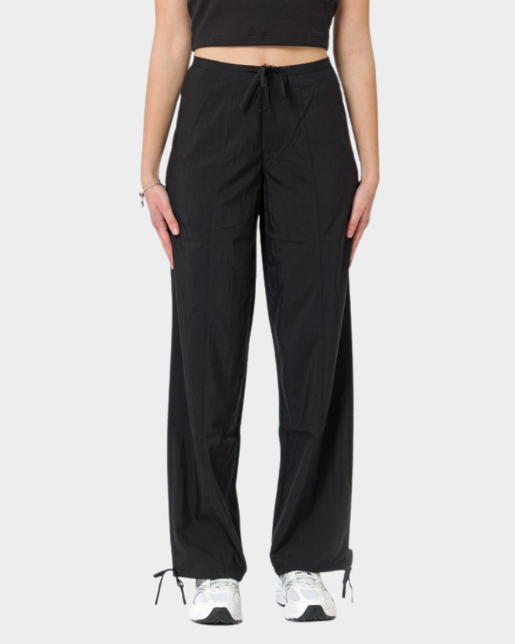 מכנסי נשים מבד רך בגזרה רגילה Calvin Klein Jeans דגם J20J225338